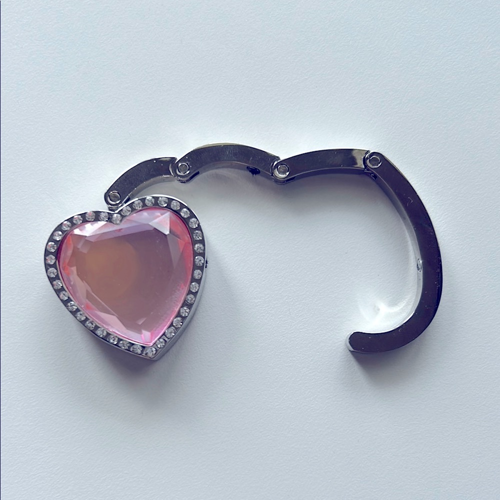 Bag hanger with decorative heart diamonds
